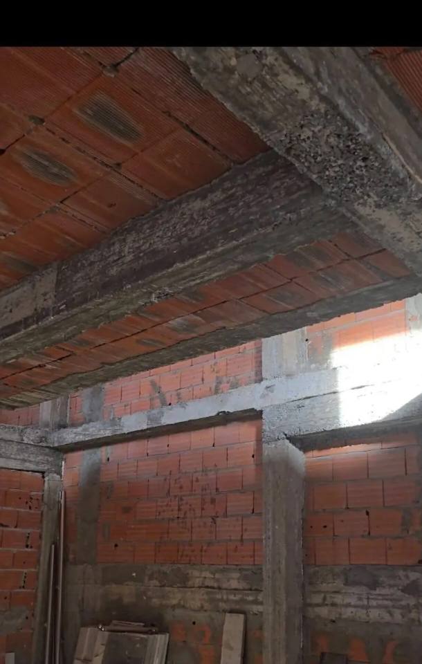 A vendre un duplex S+3 avec piscine à Menzah 9C
