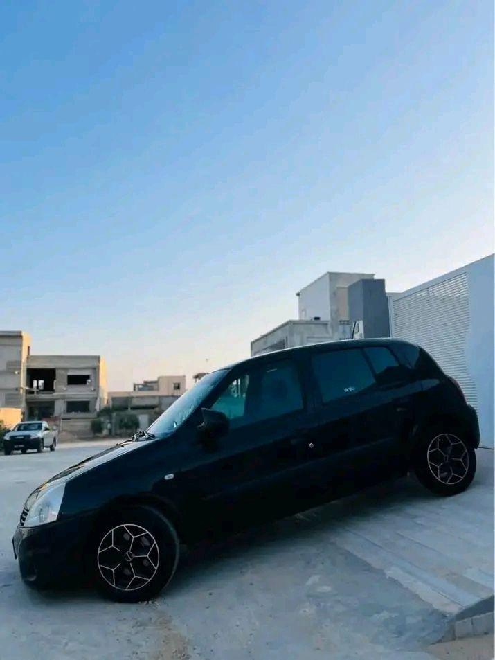 Clio campus 1er main