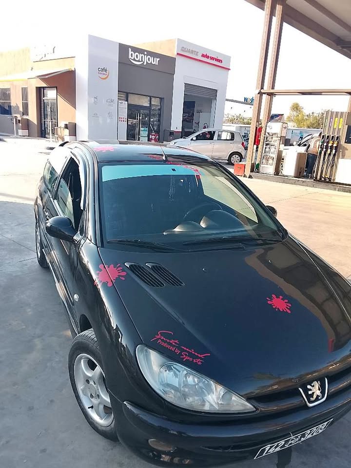 Peugeot 206 4 cheveux Gazoil 1.4 Hd tout option clim vit eltc sport 97438796