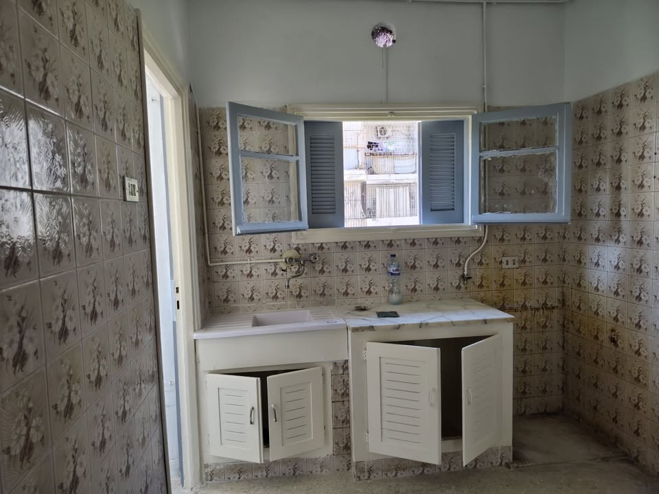 A vendre S+2 à khaznadar