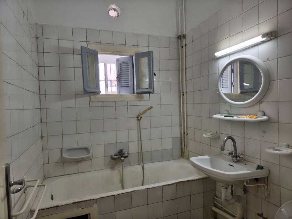 A vendre S+2 à khaznadar