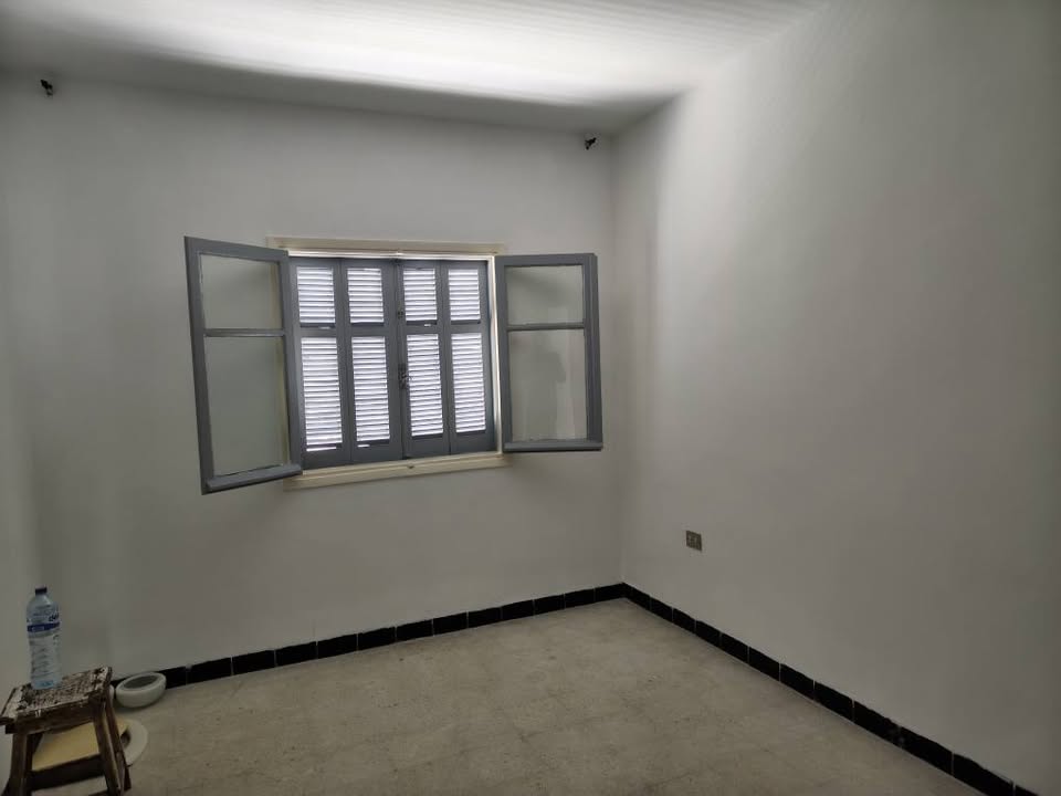 A vendre S+2 à khaznadar