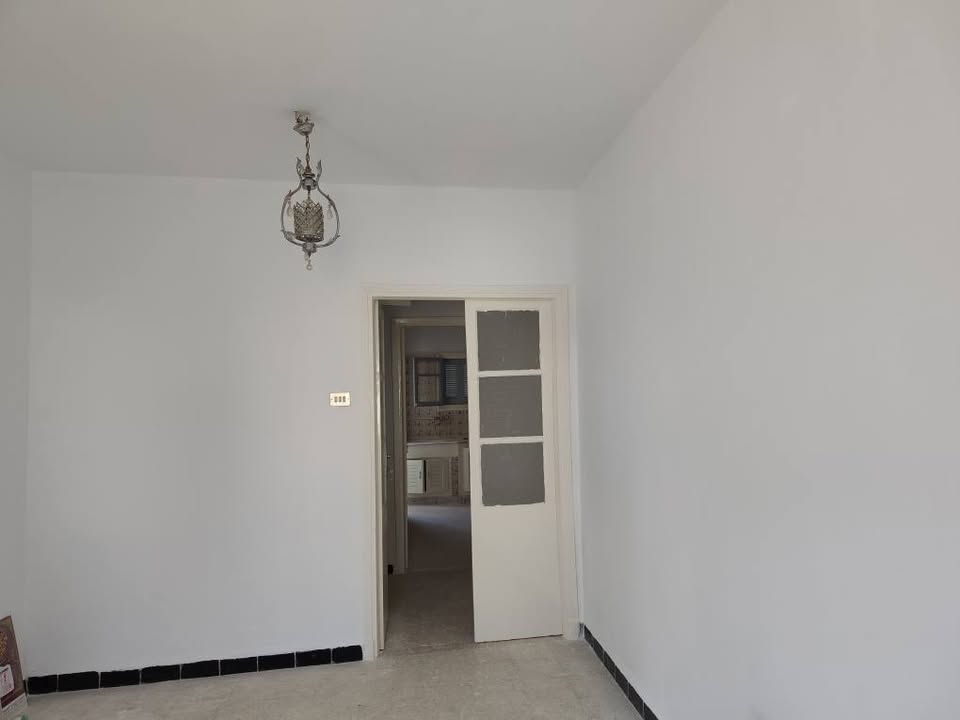 A vendre S+2 à khaznadar