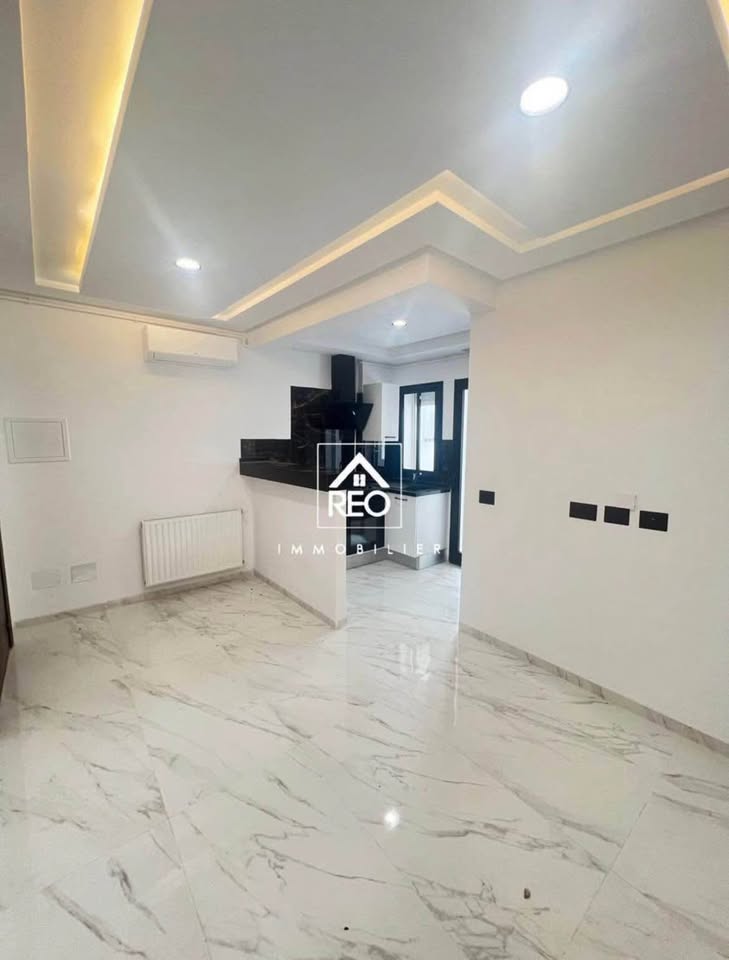 À VENDRE : Un appartement S+0 situé à Cité El Wahat